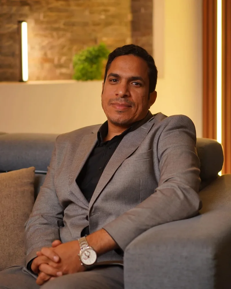 Dr. Mohamed Esmat at the clinic